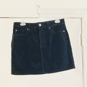 GAP Corduroy Navy Skirt Size 6!  NEVER WORN
